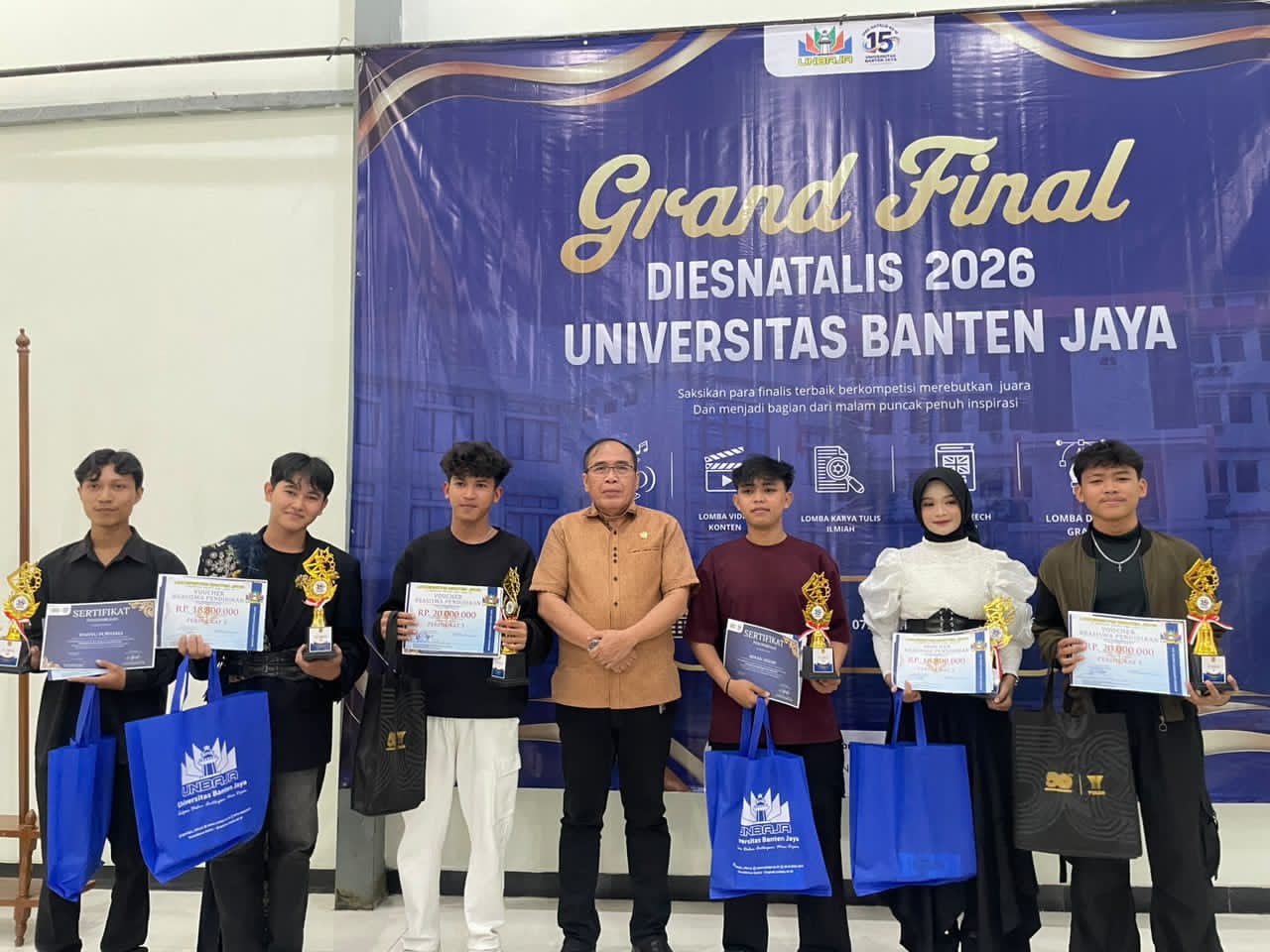 Lima Cabang Lomba Warnai Grand Final Dies Natalis Ke-15 Universitas Banten Jaya